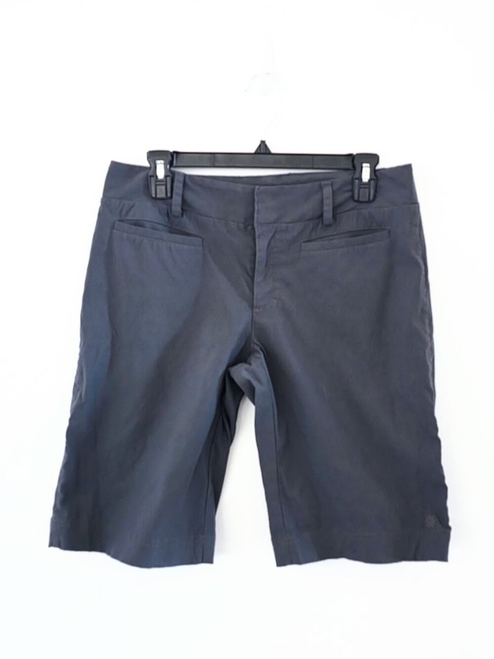 Athleta Gray Flat Front Bermuda Performance Shorts Hiking Golf Travel Women’s 10